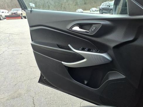 Used 2024 Chevrolet Trax RS w/ Driver Confidence Package image 19