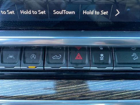 Used 2023 GMC Sierra 1500 Elevation w/ X31 Off-Road Package image 14