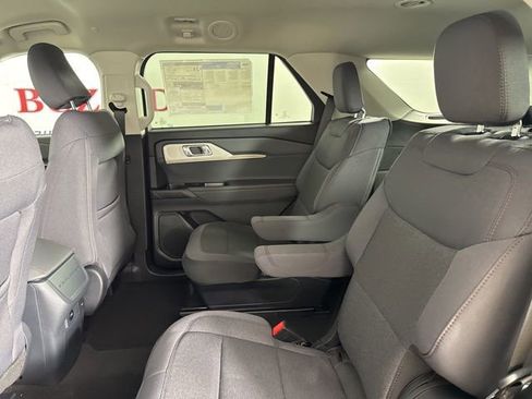 New 2026 Ford Explorer Active image 18