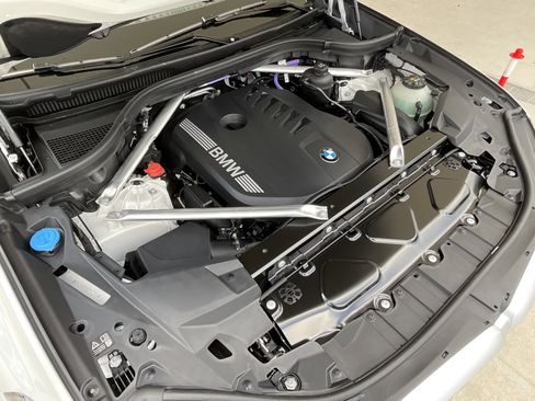 New 2026 BMW X5 sDrive40i image 36