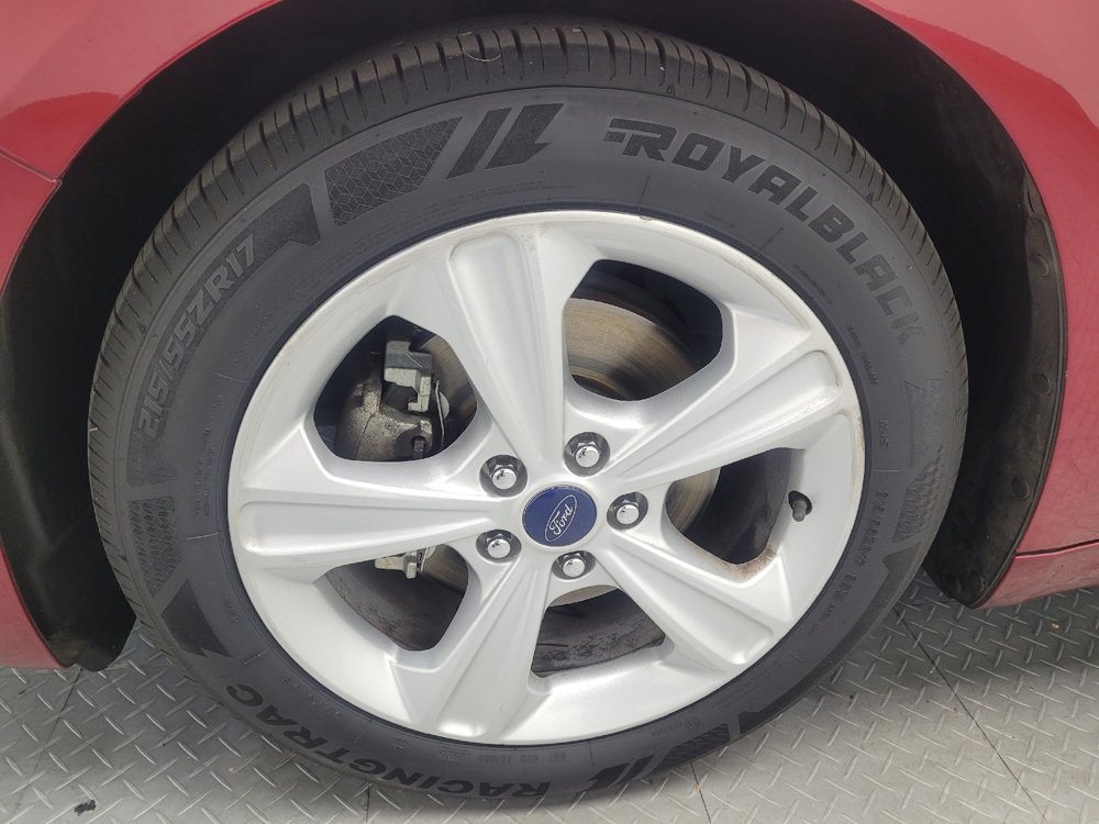 Used 2019 Ford Fusion S FWD image 31