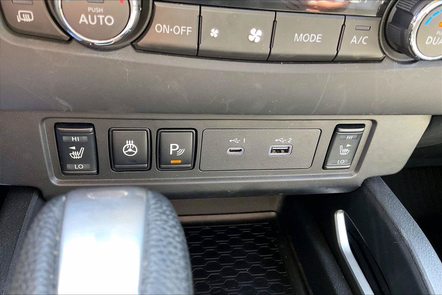 Certified 2025 Nissan Frontier SV w/ SV Convenience Package AWD/4WD image 32