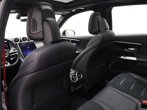 Used 2025 Mercedes-Benz GLC 43 AMG 4MATIC image 13