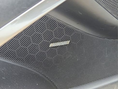 Used 2019 Porsche 911 Carrera image 21