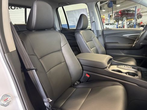 New 2025 Honda Ridgeline RTL image 27