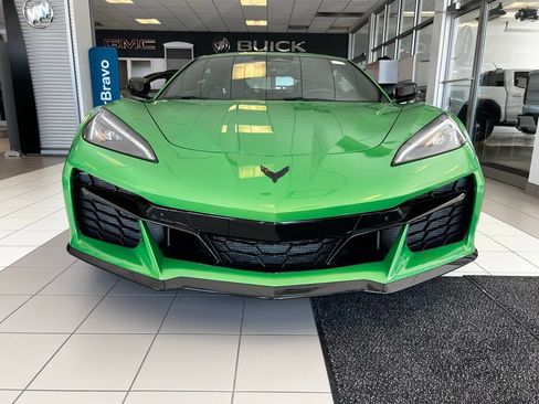 New 2026 Chevrolet Corvette Z06 w/ Stealth Interior Trim Package RWD image 8