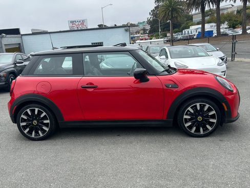 Used 2022 MINI Cooper SE FWD image 4