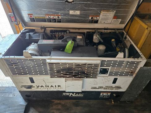 Used 2016 Ford F550 2WD Regular Cab Super Duty image 15