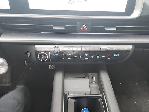 Used 2025 Hyundai Ioniq 6 Limited AWD/4WD image 18
