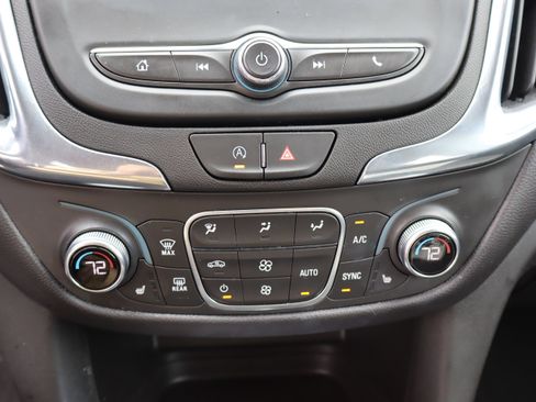 Used 2024 Chevrolet Equinox LT FWD image 27