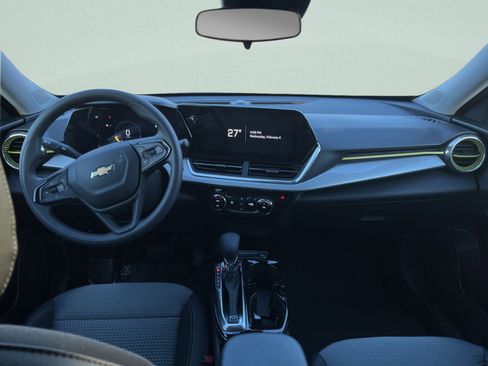 New 2026 Chevrolet Trax LT image 38