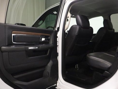 Used 2016 RAM 2500 Laramie AWD/4WD image 12
