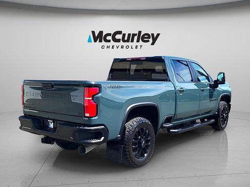 Used 2025 Chevrolet Silverado 3500 LT w/ Trail Boss Package AWD/4WD image 7