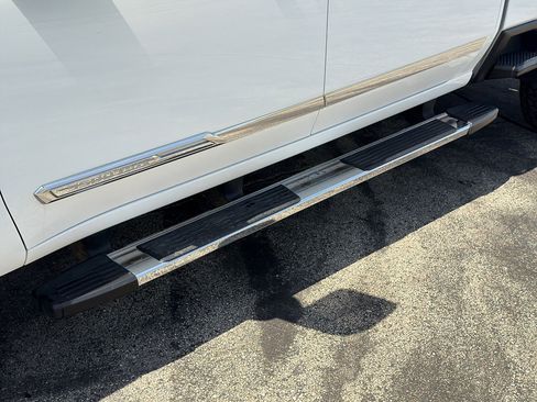 Used 2024 Chevrolet Silverado 3500 High Country w/ High Country Premium Package AWD/4WD image 10