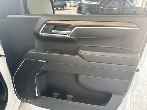 Used 2023 Chevrolet Silverado 1500 LT AWD/4WD image 34