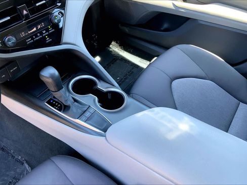 Used 2024 Toyota Camry LE FWD image 16