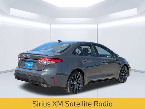 Used 2025 Toyota Corolla SE FWD image 6