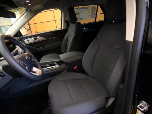 New 2026 Ford Explorer Active AWD/4WD image 10