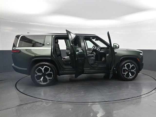 Used 2024 Rivian R1S Adventure Quad AWD/4WD image 32