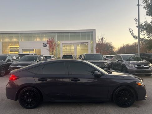 Used 2022 Honda Civic Sport Touring image 9