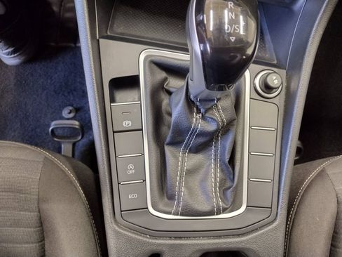 Certified 2024 Volkswagen Jetta S FWD image 27