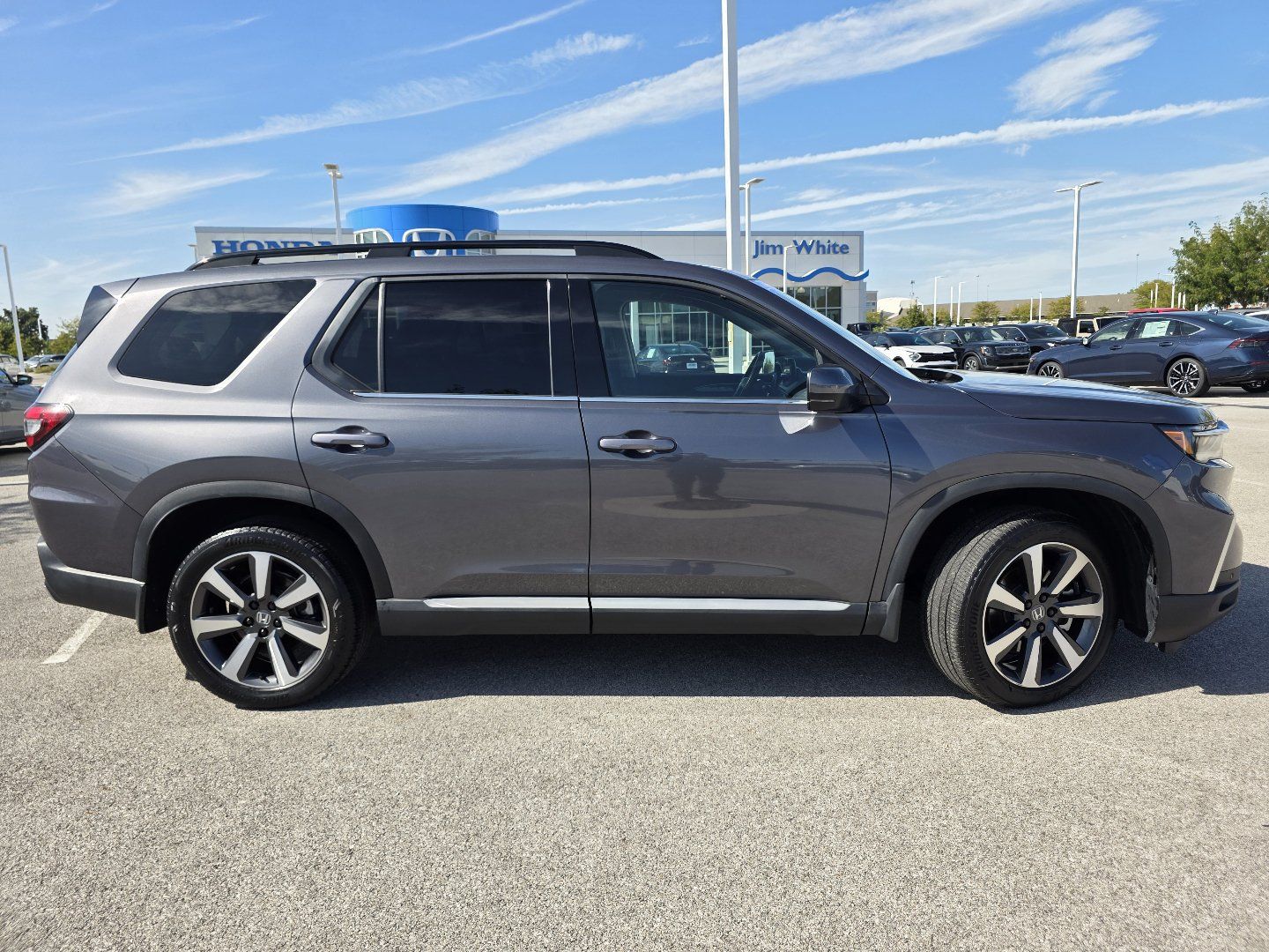 Certified 2025 Honda Pilot Touring image 16