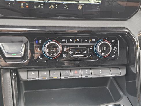 New 2026 GMC Sierra 1500 AT4 w/ AT4 Premium Package AWD/4WD image 14