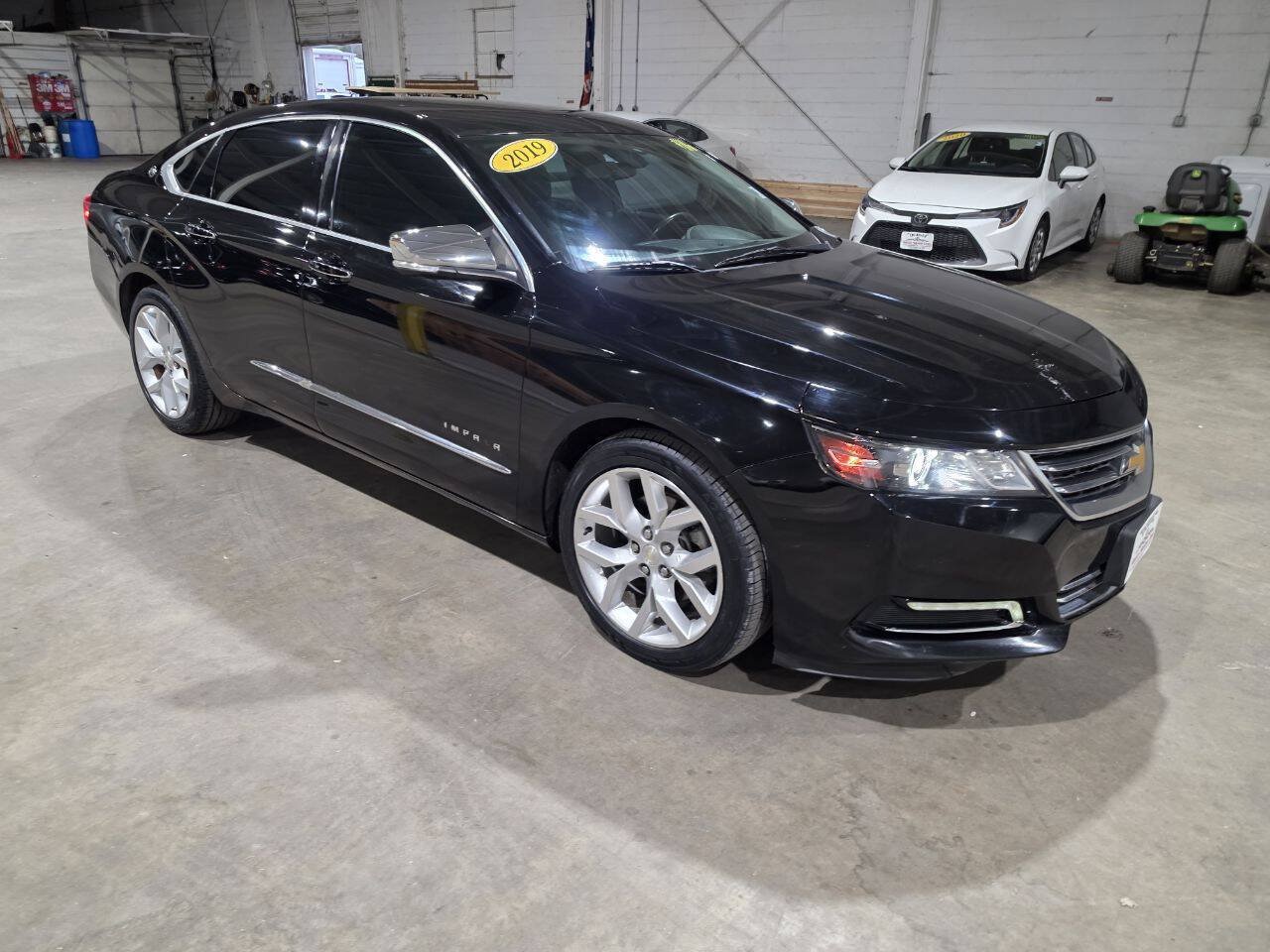 Used 2019 Chevrolet Impala Premier FWD image 18