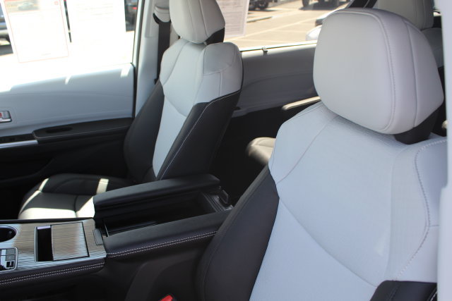 Certified 2026 Toyota Sienna XSE FWD image 51
