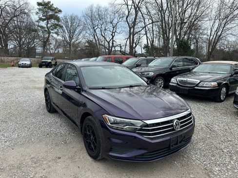 Used 2019 Volkswagen Jetta SE FWD image 3