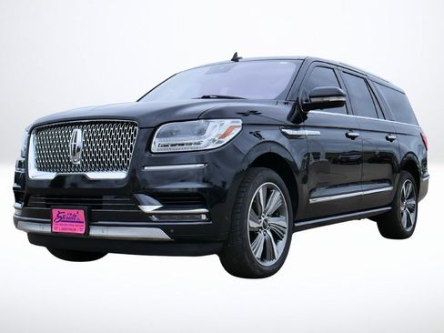 Used 2019 Lincoln Navigator L Reserve image 8