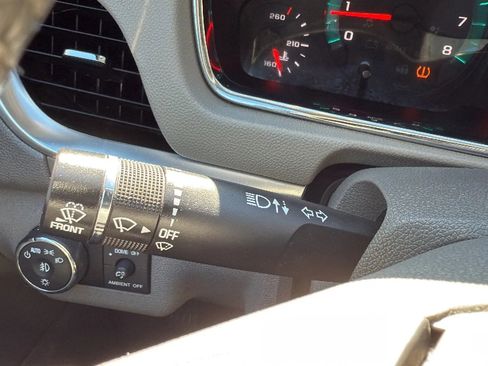 Used 2016 Chevrolet Traverse LTZ AWD/4WD image 13