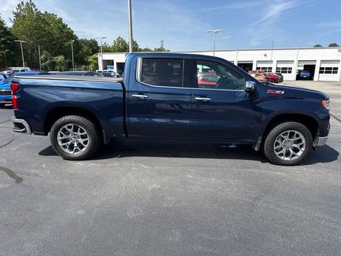 Used 2023 Chevrolet Silverado 1500 LTZ AWD/4WD image 6