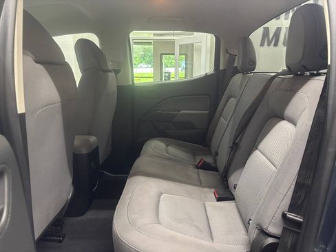 Used 2019 Chevrolet Colorado W/T w/ WT Convenience Package RWD image 17