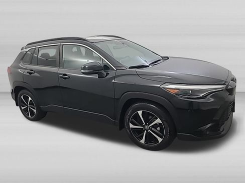 Used 2023 Toyota Corolla Cross AWD Hybrid w/ Convenience Package image 3