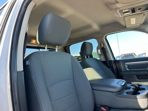 Used 2015 RAM 3500 SLT w/ Cold Weather Group image 14