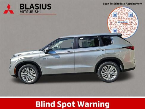 Used 2025 Mitsubishi Outlander ES AWD/4WD image 8