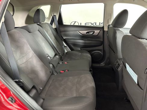 Used 2016 Nissan Rogue SV AWD/4WD image 16