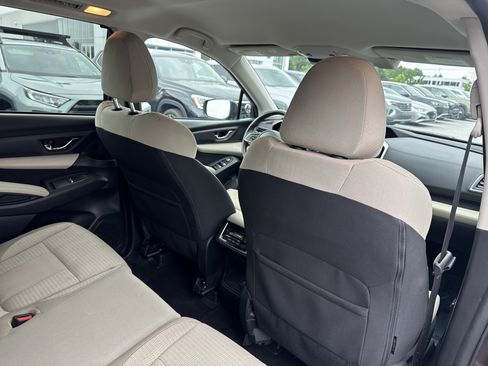 Used 2019 Subaru Ascent Premium AWD/4WD image 19