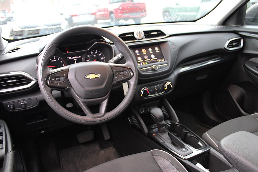 Used 2021 Chevrolet TrailBlazer LS AWD/4WD image 4