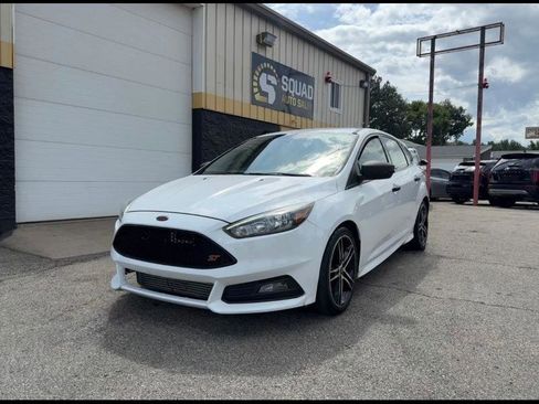 Used 2016 Ford Focus ST image 1