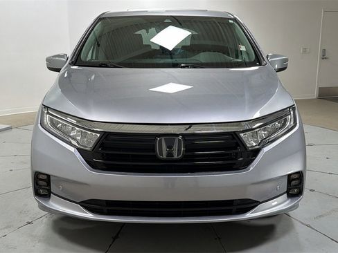 Used 2022 Honda Odyssey Touring image 2