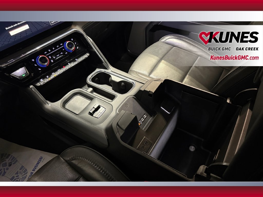 Used 2025 GMC Sierra 2500 Denali w/ Denali Reserve Package AWD/4WD image 30