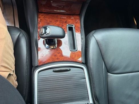 Used 2013 Chrysler 300 w/ Driver Convenience Group RWD image 12