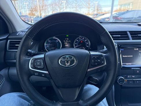 Used 2016 Toyota Camry XLE image 17