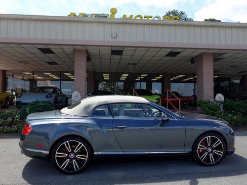Used 2014 Bentley Continental GT image 24