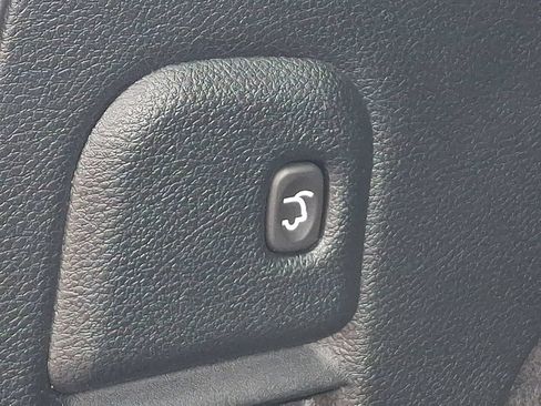 Used 2020 Jeep Grand Cherokee Limited AWD/4WD image 29