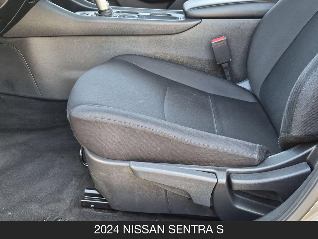 Used 2024 Nissan Sentra S FWD image 15