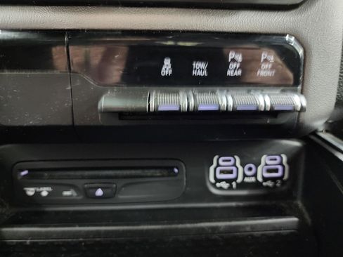 Used 2019 RAM 1500 Big Horn image 52