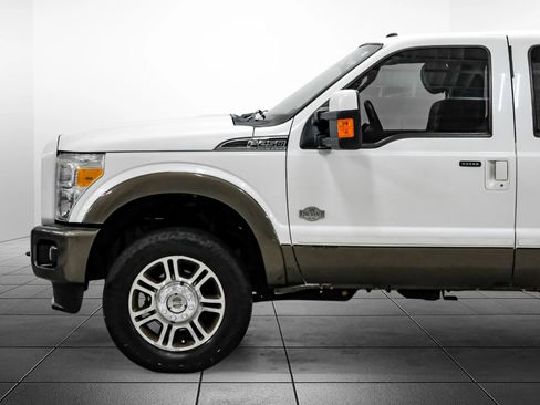 Used 2016 Ford F250 King Ranch w/ FX4 Off-Road Package AWD/4WD image 13